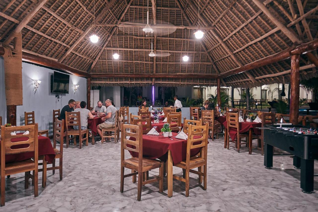 Malika Nungwi Hotel Exterior photo