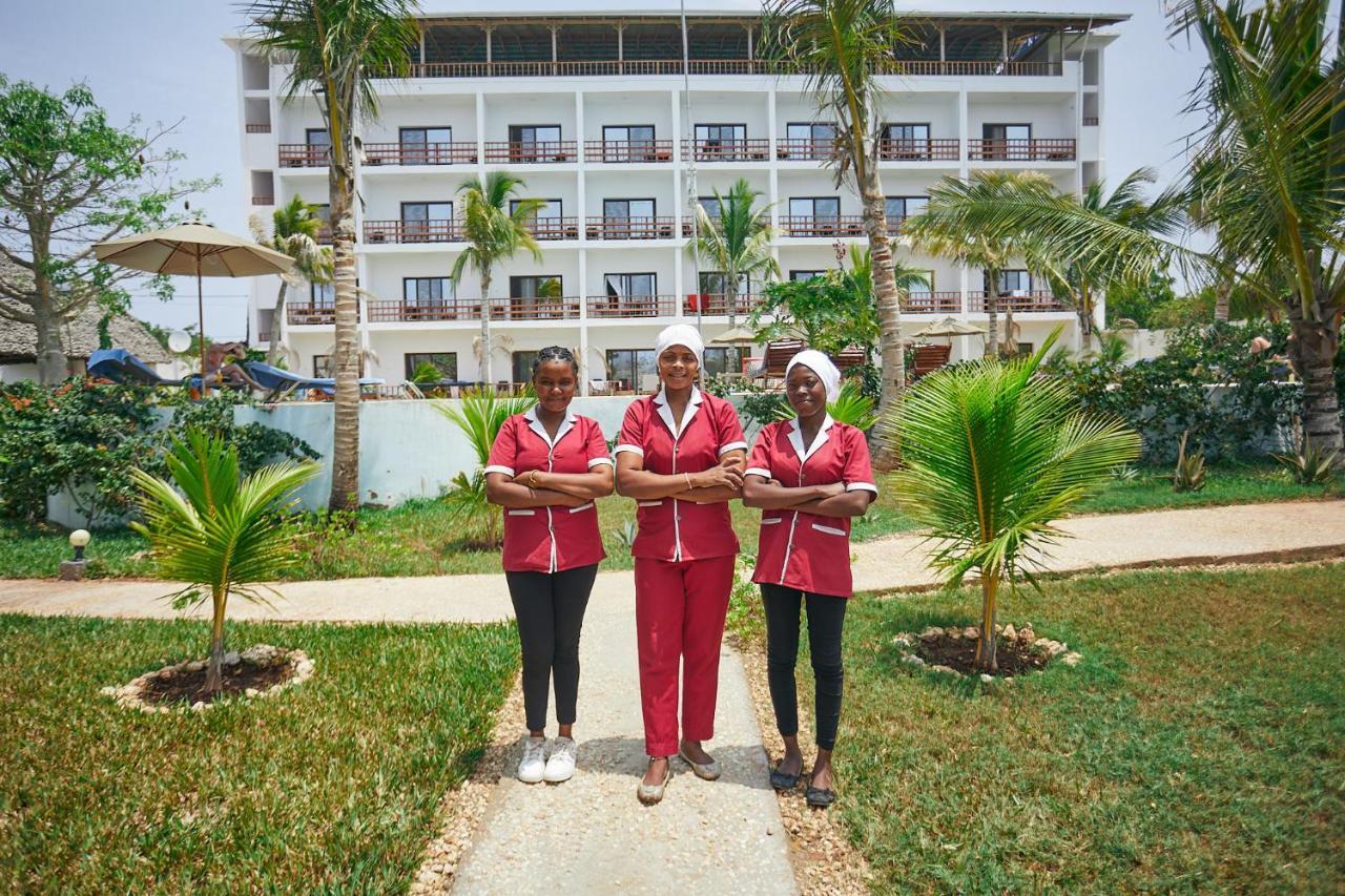 Malika Nungwi Hotel Exterior photo