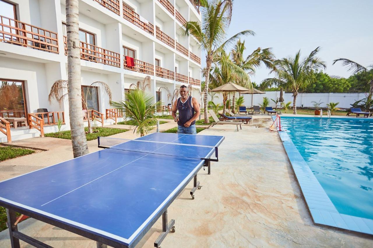Malika Nungwi Hotel Exterior photo