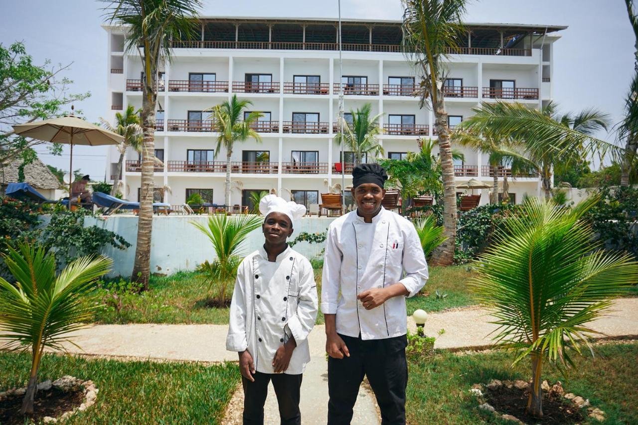 Malika Nungwi Hotel Exterior photo
